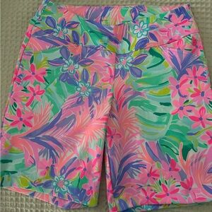 Lilly Pulitzer Lilly Pulitzer Reid UPF 50+  Vibrant Floral Women's Shorts